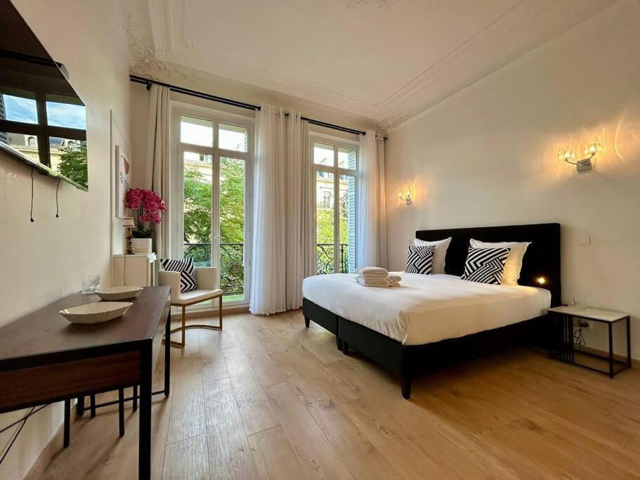 Apartment Charme Et Volupte A Republique Paris